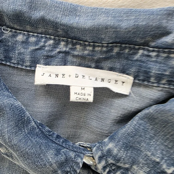 Jane and‎ Delancey Blue Button Down Shirt - Picture 7 of 9